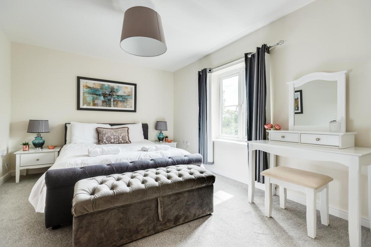 Modern 2 Bedroom Apartment In Popular Jericho !!! Oxford Bagian luar foto